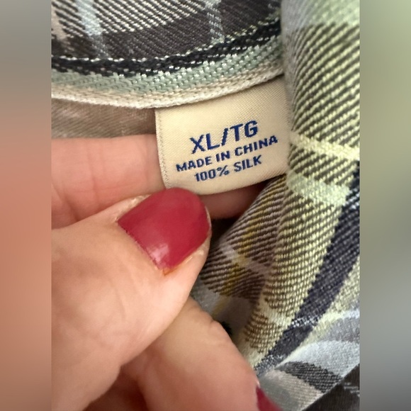 Tommy Bahama Mens Shirt SZ XL Green Grey Plaid Short Sleeve Button Up 100% Silk - Picture 3 of 9